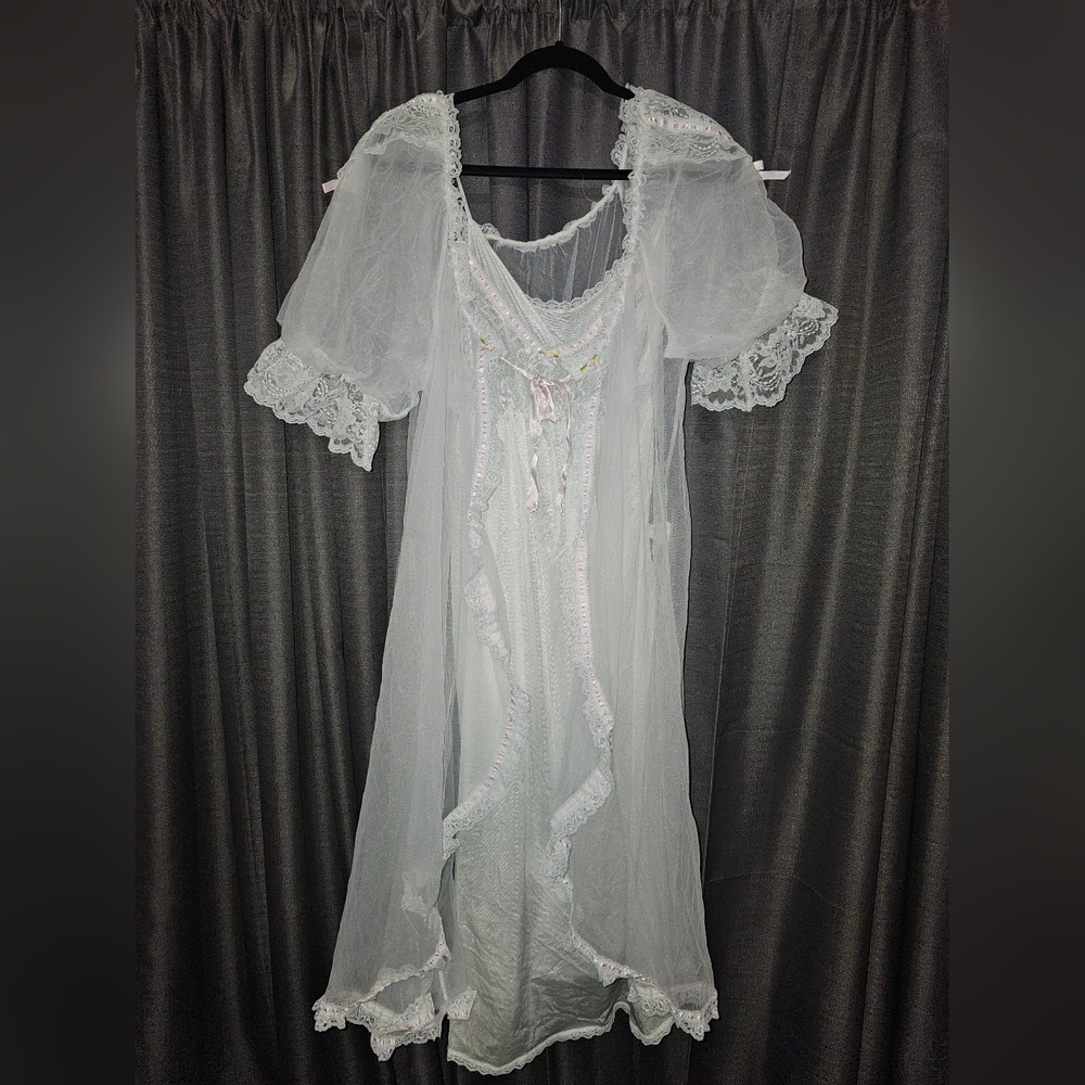 Vintage Bridal Lace Trim Nightgown With Ribbon And Rossettes